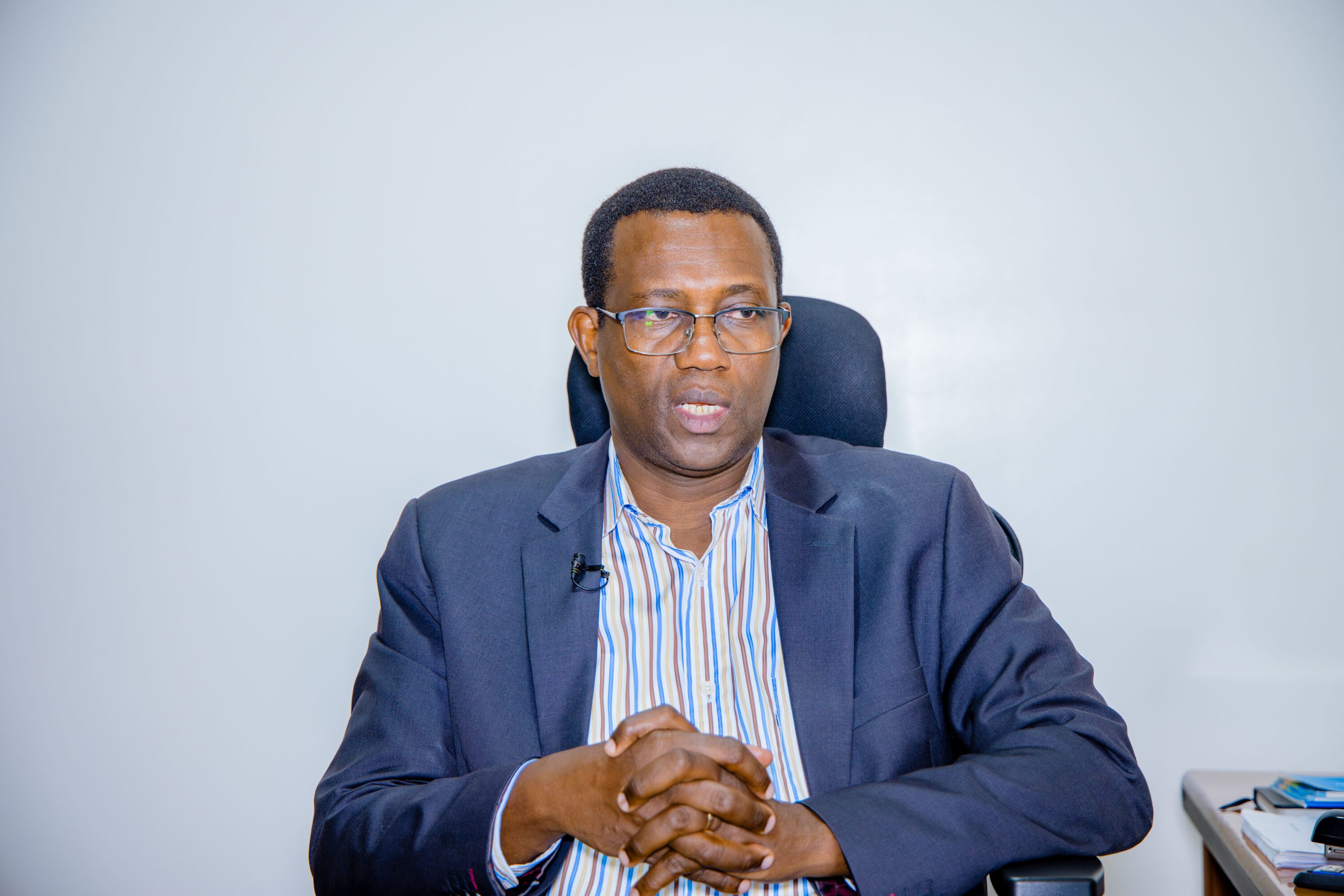 KARASIRA Ernest, Komiseri Wungirije Ushinzwe Imisoro yeguriwe Inzego z’Ibanze n’Intara mu Kigo cy’Imisoro n’amahoro