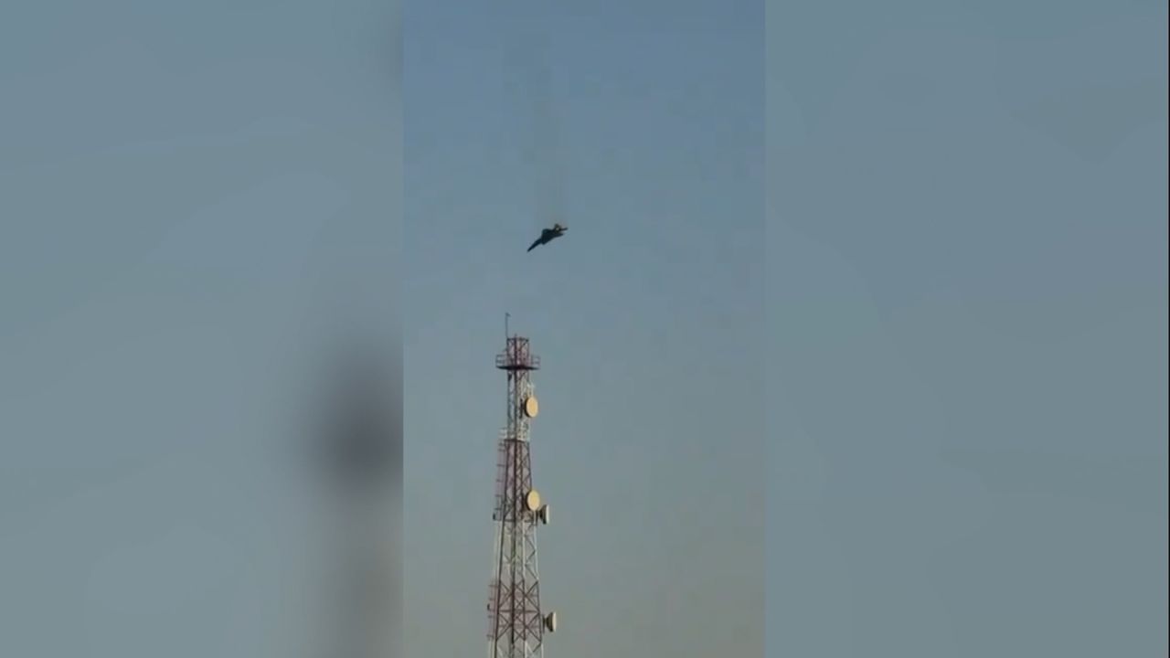 16x9-loop-00-00-11-03-still007